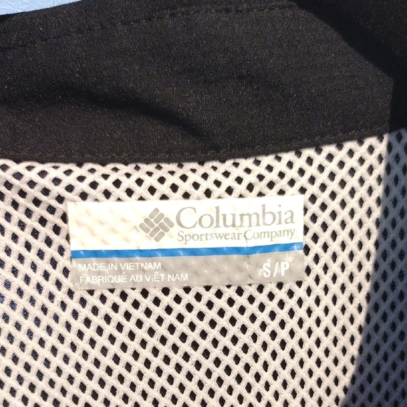 Columbia Women's Black Button Down Long Sleeves Shirt - Picture 4 of 17